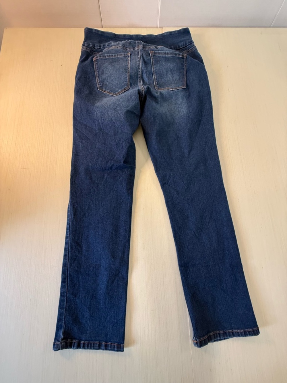 Gloria Vanderbilt Men's Indigo Amanda Pull-on Straight Jeans